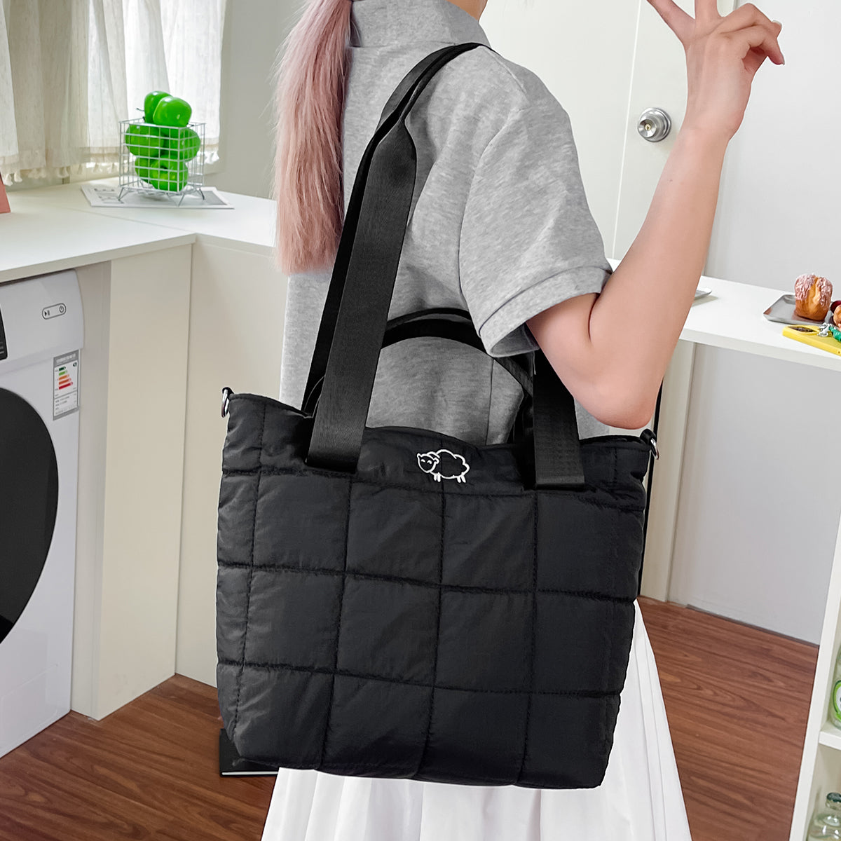 Lammie Tote